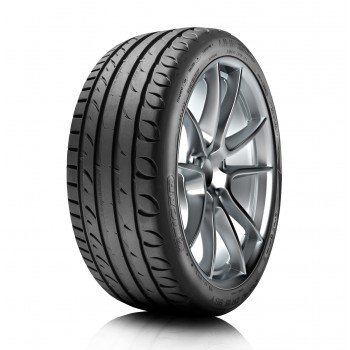 Tigar UHP (215/60R17 96H)