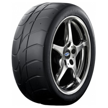 Nitto NT01 (245/40R18 93W)